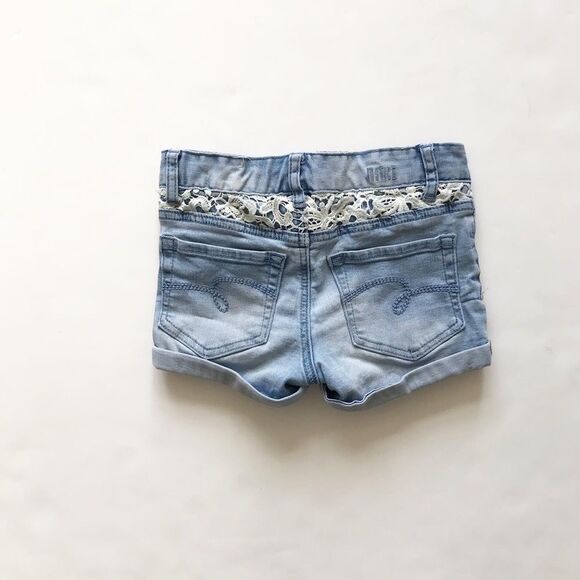 Justice light wash crochet detail shorts EUC 10S - Picture 4 of 4